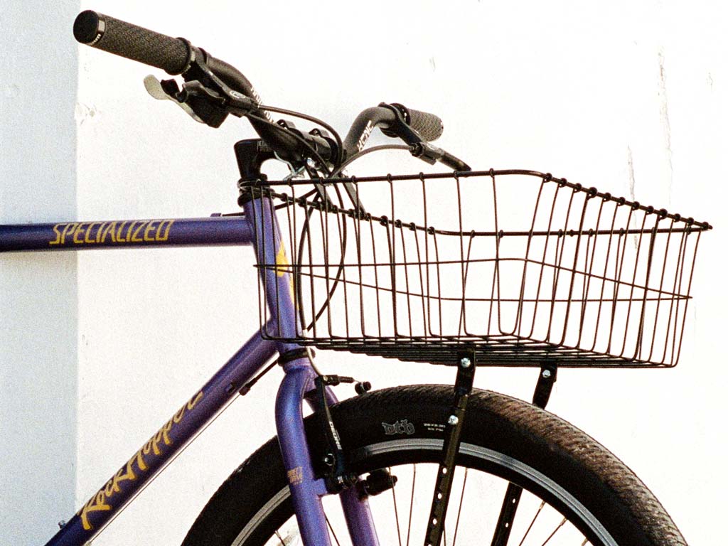 A Basket for Gabsi’s 1992 Rockhopper